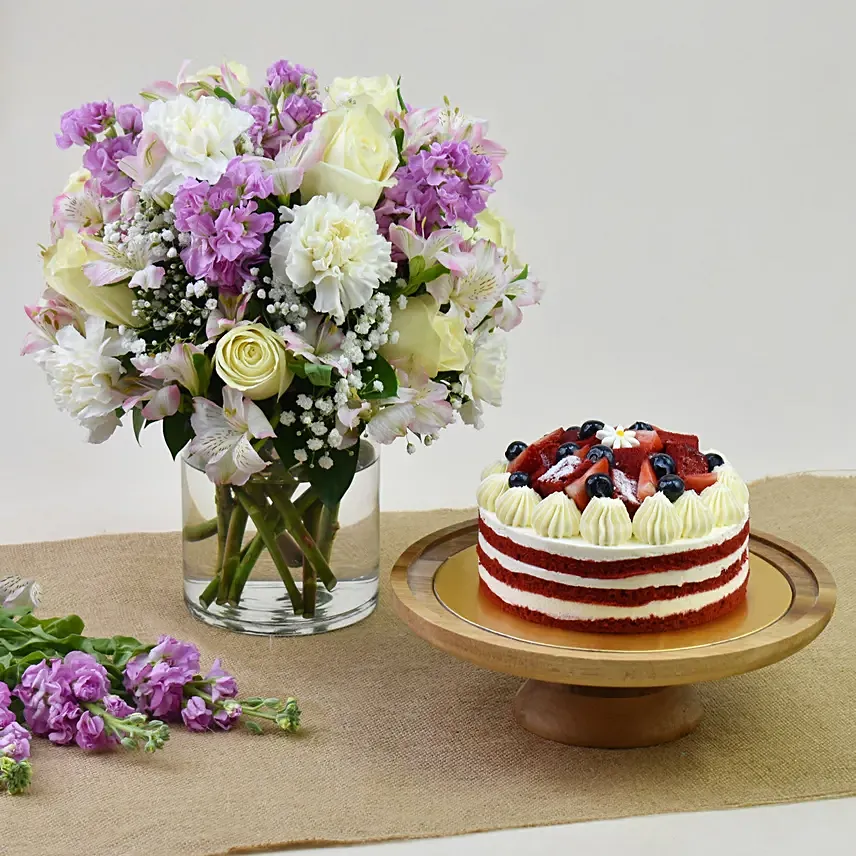 1 Kg Red Velvet Cake With Pink Floral Arrangement: Flowers & Cakes for Mothers Day